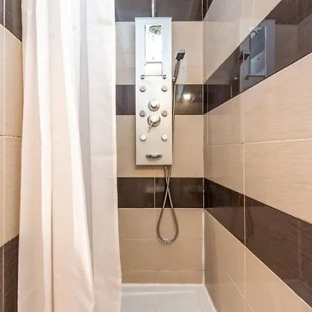 Guestready - Porta De Alfama, For Up To 6 Guests! דירה *